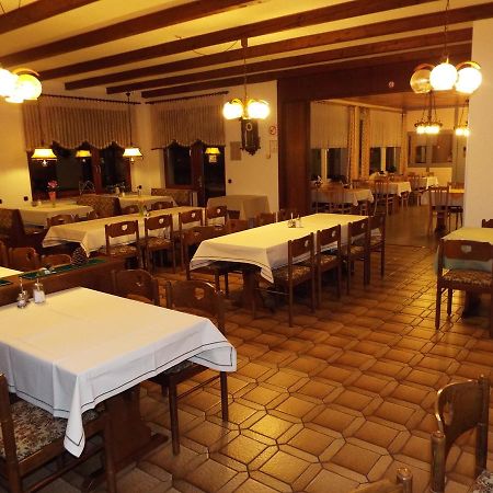 Hotel Garni Zum Reinhardswald Gewissenruh Екстер'єр фото